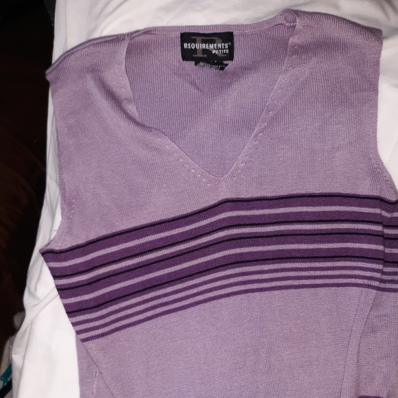 Purple top - Picture 1 of 2